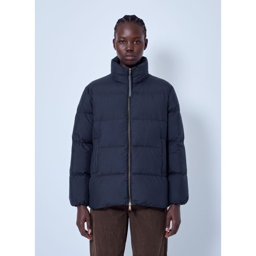 Moncler Women Vivantesse Short Down Jacket